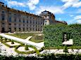 Residenz (1720-80; Rekonstruktion 1945-87) - Ostfassade mit Ostgarten