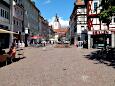 Marktstrae - im Hintergrund Stadtpfarrkirche St. Blasius