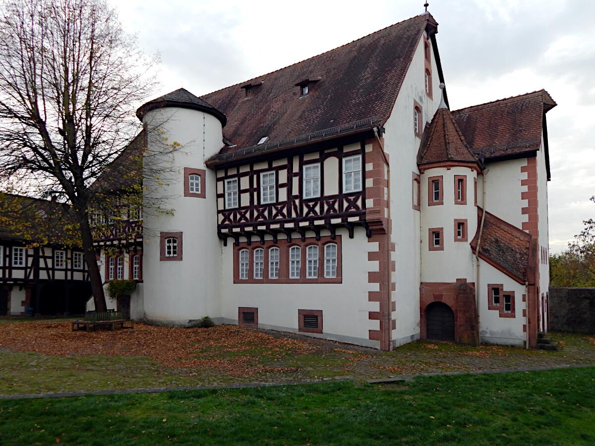 Amtshaus (1562) - Brder-Grimm-Haus