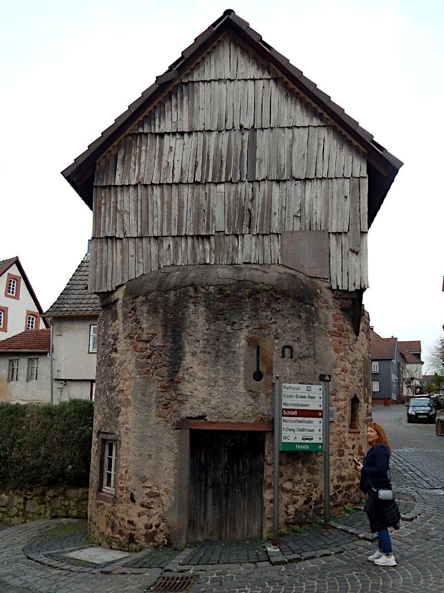 Brder-Grimm-Strae - berrest Stadttor