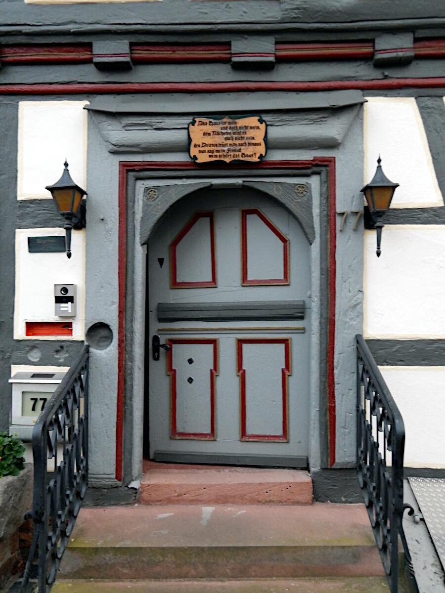 Brder-Grimm-Strae 77