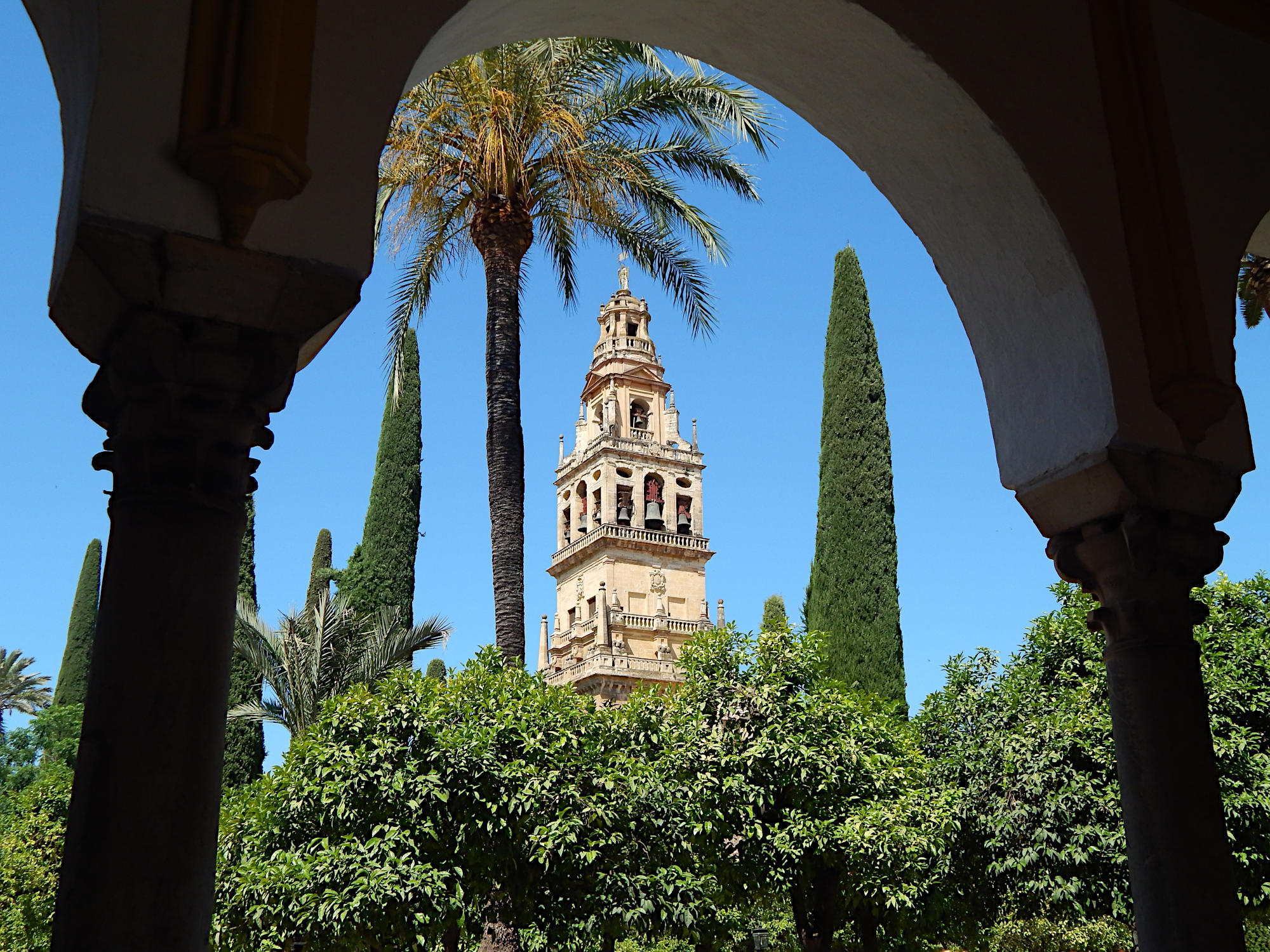 Mezquita-Catedral de C�rdoba (ab 785) - Patio de los Naranjos