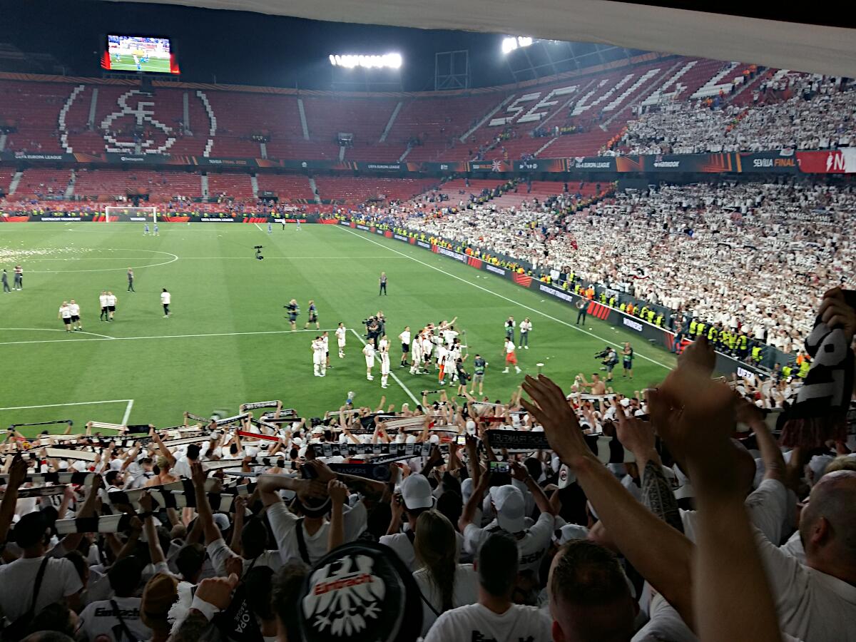 Estadio Ram�n S�nchez Pizju�n - 00.15 Uhr