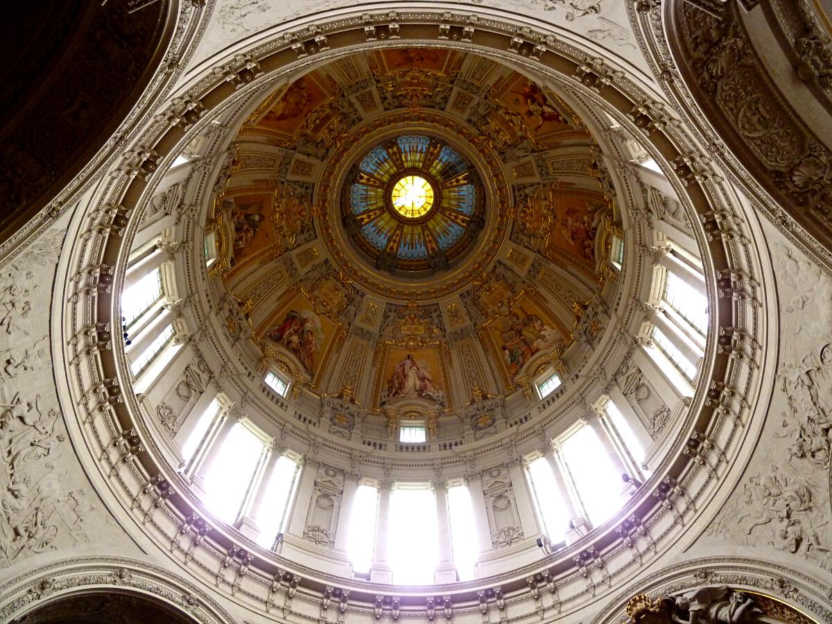 Berliner Dom - Innenraum mit Kuppel