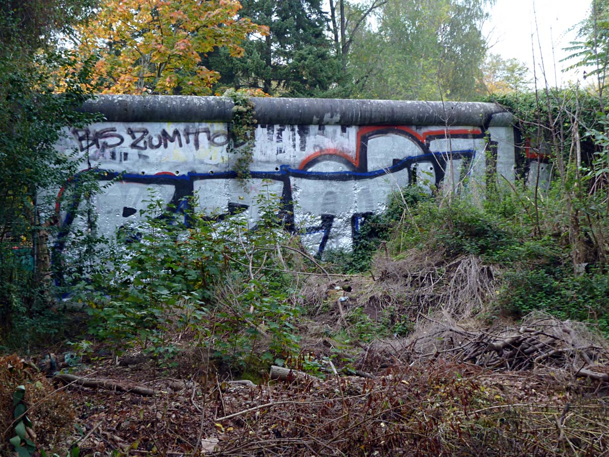 Liesenstrae - Mauerreste am Alten Domfriedhof der St.-Hedwigs-Gemeinde