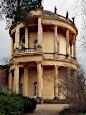 Belvedere Klausberg (1770-72; Rekonstruktion bis 2002)