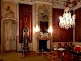 Neues Palais (1763-69) - Tressenzimmer mit Bodenstanduhr (1763/64)