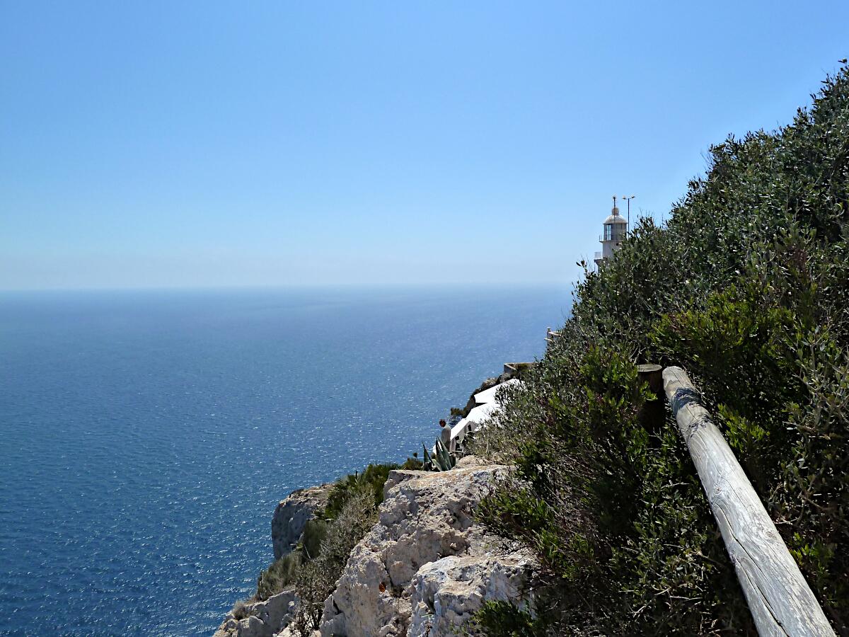 X�bia - Cap de la Nau (im Hintergrund Leuchtturmspitze)