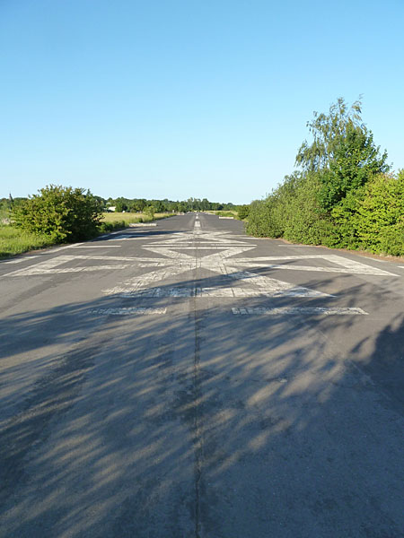 Alter Flugplatz - Landebahn