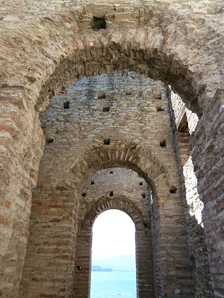 Sirmione - Grotte di Catullo (Gew�lbeg�nge)