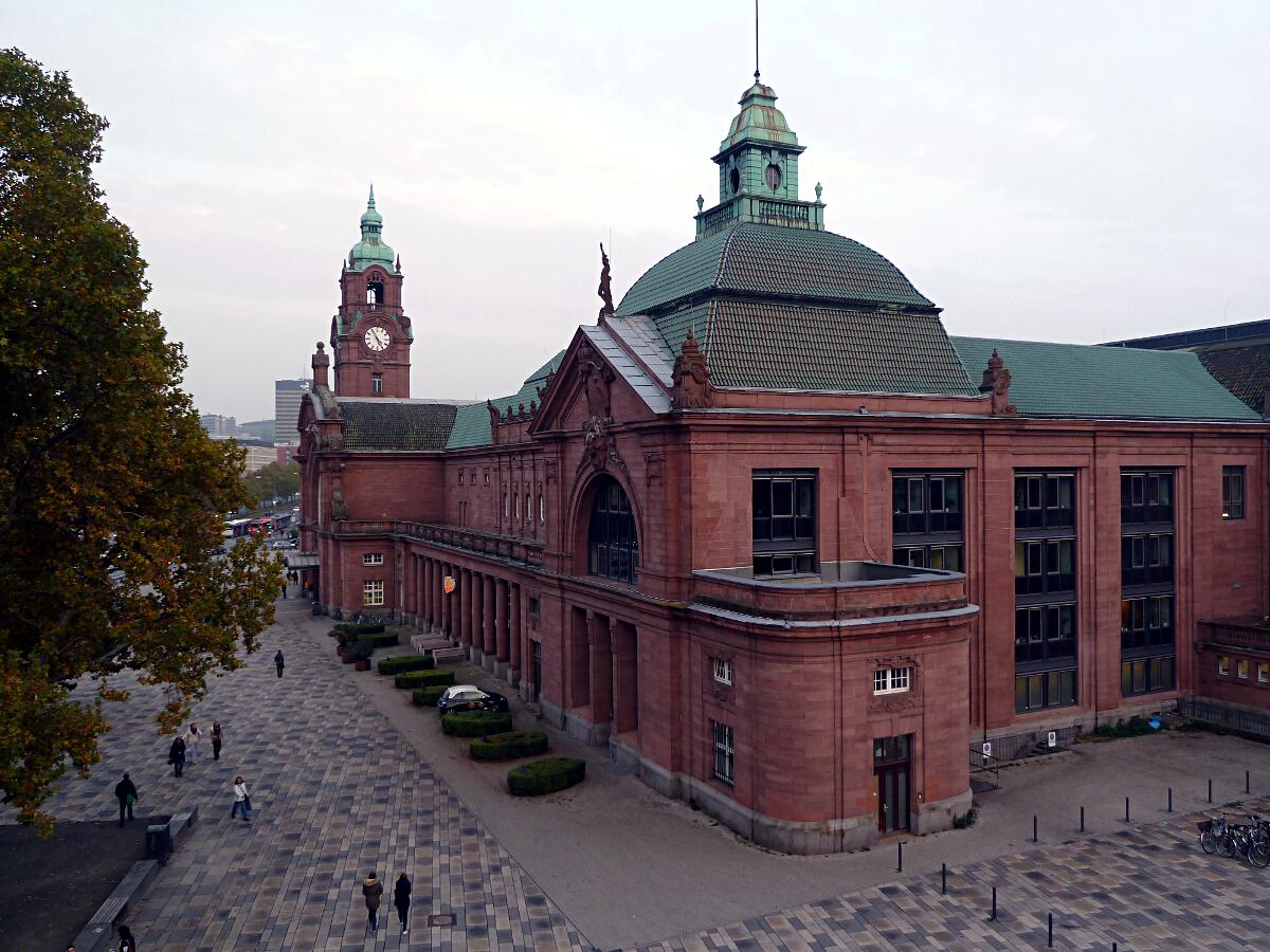 Hauptbahnhof (1904-06)