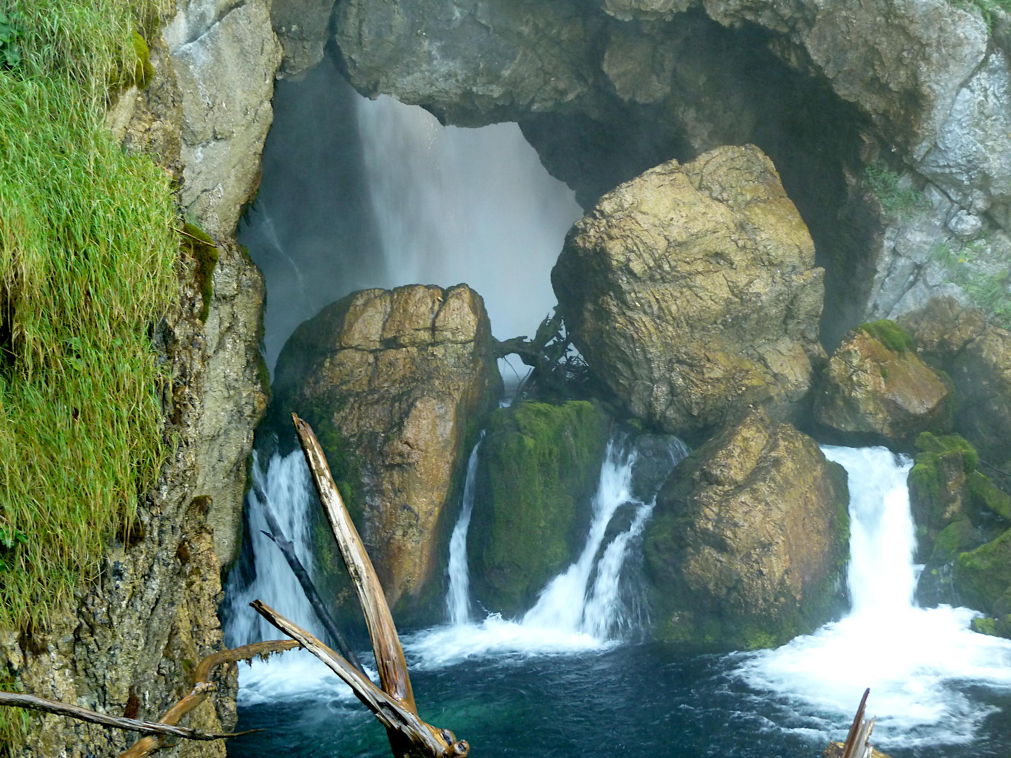 Gollinger Wasserfall - Kesselabfluss des oberen Falls